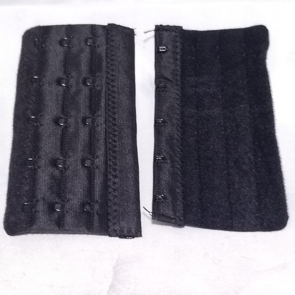 Women's 5 Hook Black Bra Extender | 4-Pack - Picture 5 of 8